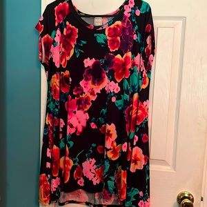 Black Short Sleeve Tunic Dress